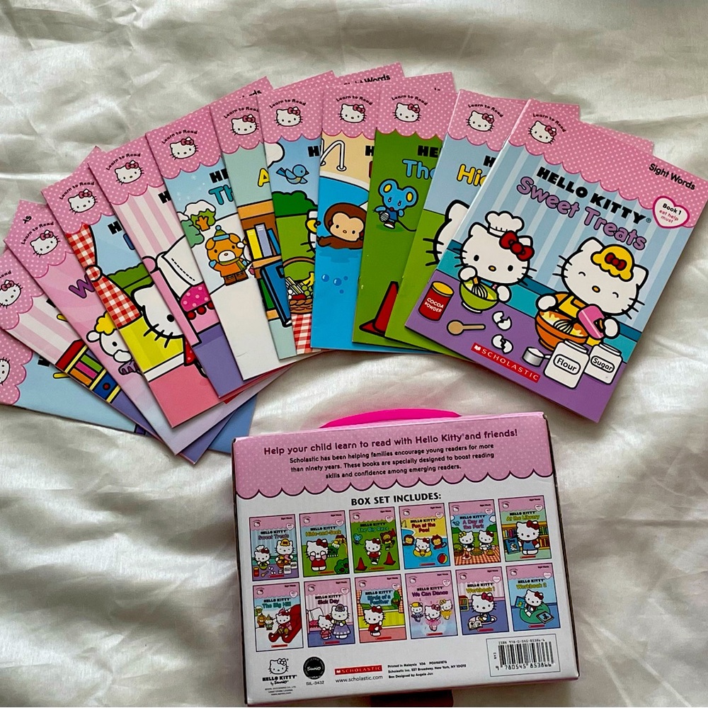 Hello kitty 12 books in box